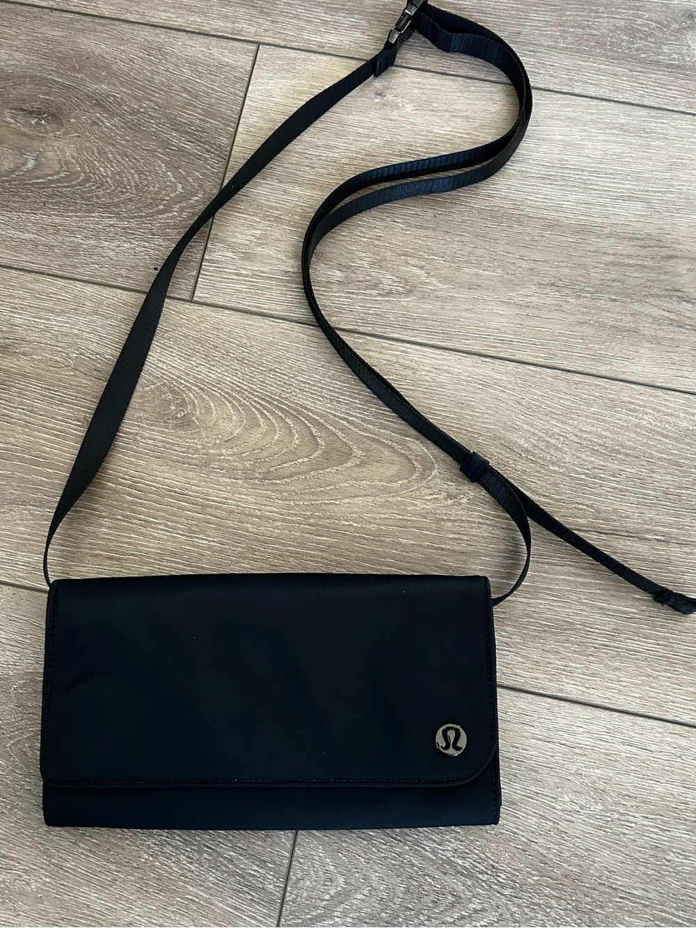 lululemon athletica Black Slim Crossbody Belt Bag